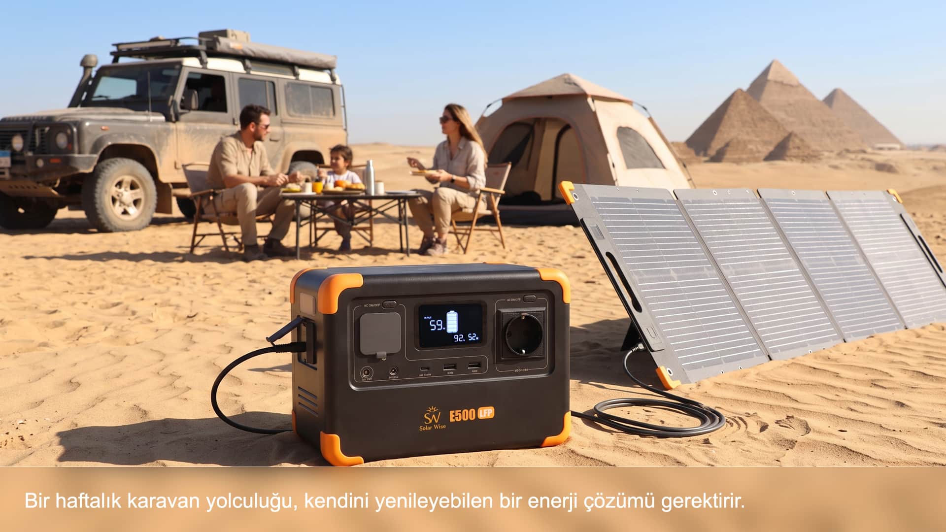 Çölde kamp yaparken E500LFP ve S100 ile yenilenebilir enerji.